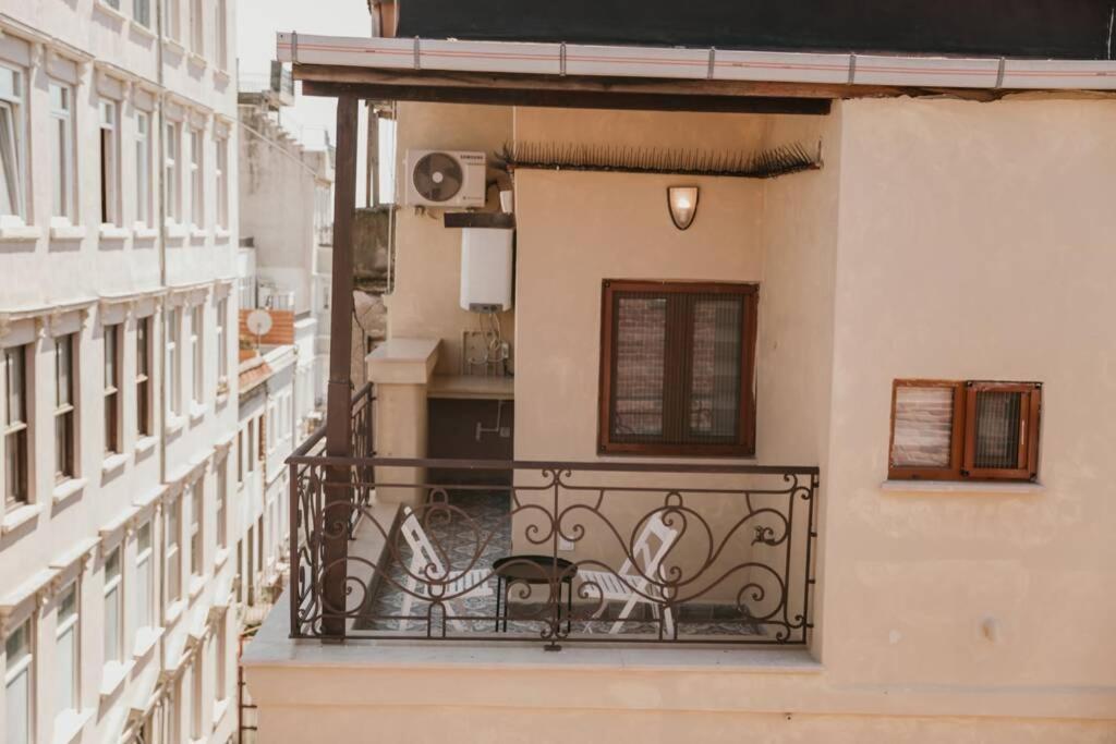 Galadoo Suites 4Th Floor Istanbul Exteriör bild